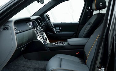 Rolls-Royce Cullinan 15