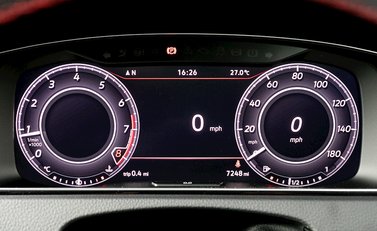 Volkswagen Golf GTI 14