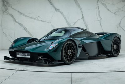 Aston Martin Valkyrie 