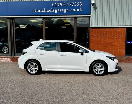 Toyota Corolla 1.8 Corolla Icon HEV CVT 5dr 10