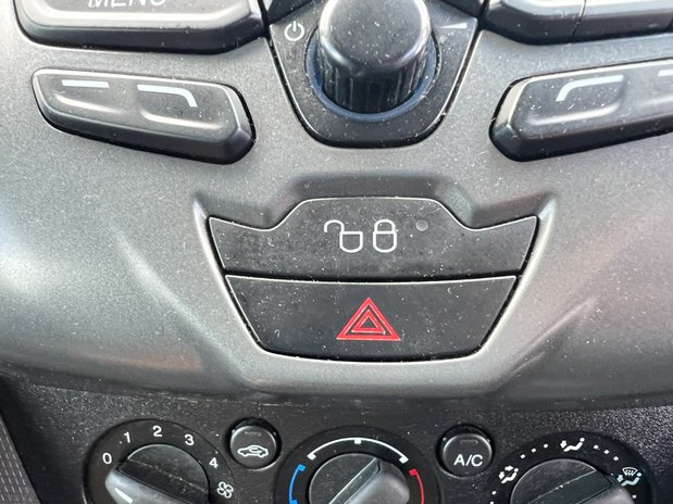 Ford Transit Connect LWB L2H1 Low Roof Air Con EURO 6 NO VAT 30
