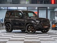 Land Rover Defender D300 X-Dynamic HSE 1