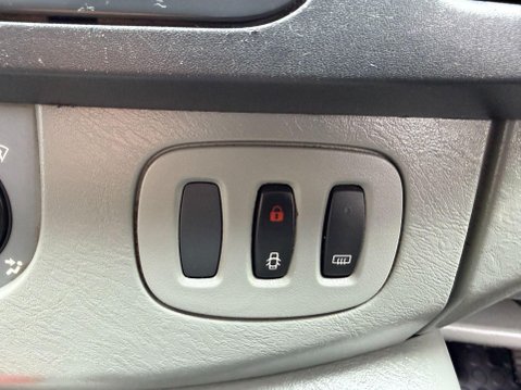 Vauxhall Vivaro 2.0 2700 CDTi Panel Van 4dr Diesel Manual FWD L1 (198 g/km, 89 bhp) 26