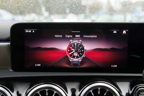 Mercedes-Benz A Class AMG A 35 4MATIC PREMIUM 31
