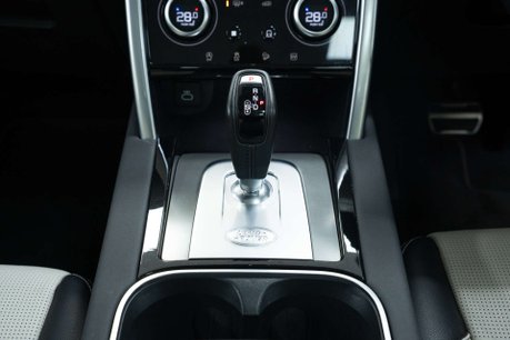 Land Rover Discovery Sport 1.5 Discovery Sport R-Dynamic SE P300e Auto 4WD 5dr 20