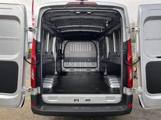 Maxus Deliver 9 Deliver 9 150kW High Roof Van 88.5kWh Auto 9
