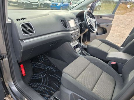 Volkswagen Sharan 1.4 TSI BlueMotion Tech SE MPV 5dr Petrol DSG Euro 5 (s/s) (150 ps) 53