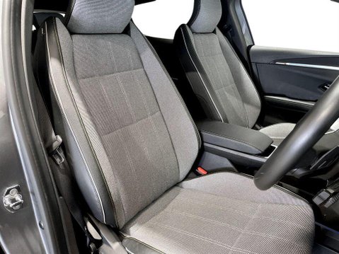 Renault Megane E-Tech 60kWh techno Hatchback 5dr Electric Auto (optimum charge) (220 ps) 11
