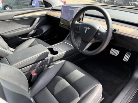 Tesla Model 3 (Dual Motor) Performance Saloon 4dr Electric Auto 4WDE (Performance Upgrade 3