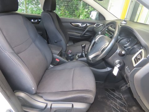 Nissan Qashqai ACENTA DIG-T SMART VISION 10