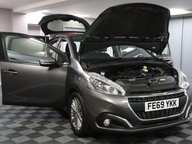 Peugeot 208 PURETECH S/S SIGNATURE 15