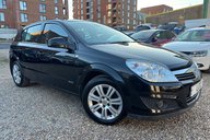 Vauxhall Astra ELITE.. AUTOMATIC.. 16 SERVICES.. 13 MAIN DEALER.. LOOK ONLY 30K MILES..  1