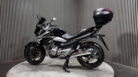 Suzuki Inazuma GW 2014 ONLY 6K MOT SEPTEMBER 2027 WARRANTY A2 READY 250CC 13