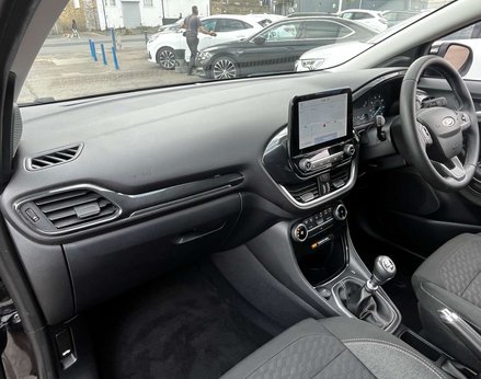Ford Puma 1.0 Puma Titanium MHEV 5dr 17