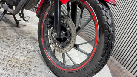 Honda CB GLR 125 2016 17K PROJECT BIKE SPARES OR REPAIR 125CC COMMUTER BIKE 15