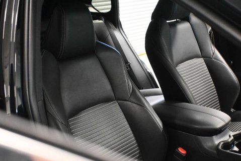 Toyota Rav4 2.5 RAV4 Black Edition HEV CVT 4WD 5dr 25