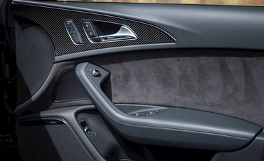 Audi RS6 Avant Performance 22