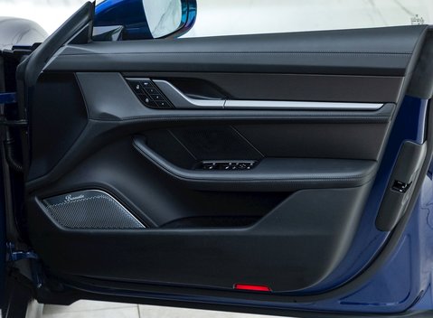 Porsche Taycan Turbo S Cross Turismo 23