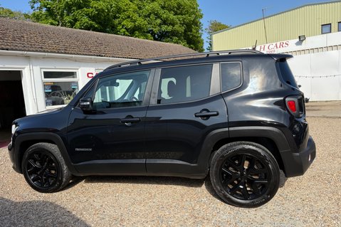 Jeep Renegade 1.0T NIGHT EAGLE STUNNING CAR! SAT NAV..CRUISE CONTROL..AIR CON.STUNNING 9