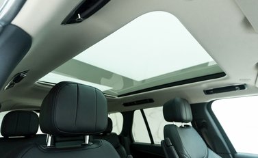 Land Rover Range Rover D350 SE 11