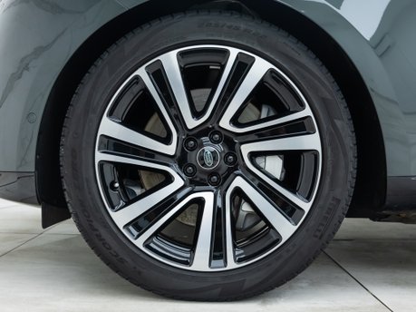 Land Rover Range Rover P440e HSE