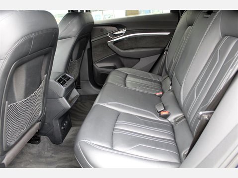 Audi E-Tron SPORTBACK QUATTRO S LINE 8