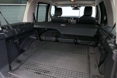 Land Rover Discovery SDV6 SE TECH 24