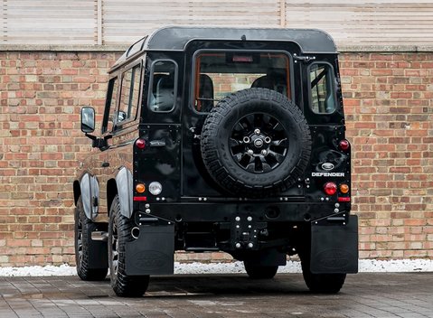 Land Rover Defender 90 XS 3