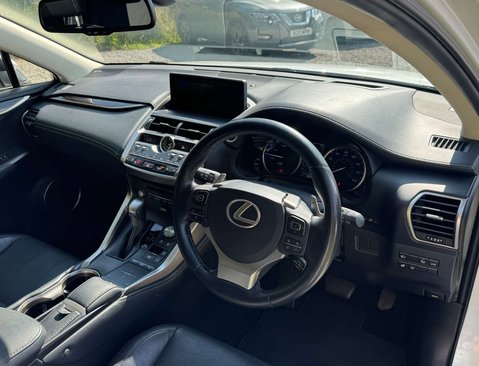 Lexus NX 2.5 NX 300h Takumi CVT 4WD 5dr 16