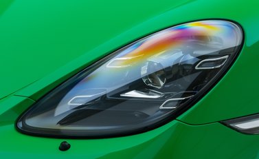 Porsche Cayman GT4 (718) 30