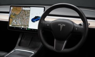 Tesla Model 3 STANDARD RANGE PLUS 19" Alloys Heated Seats & Steering Wheel One Owner VATQ 16