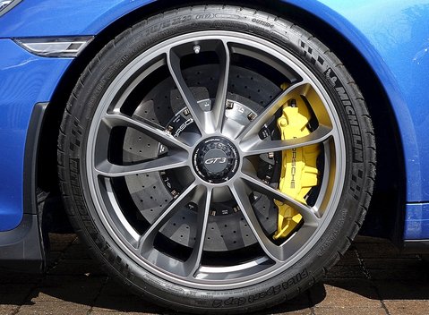 Porsche 911 (991) GT3 21