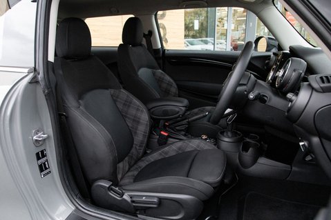 Mini Hatch COOPER S CLASSIC 30