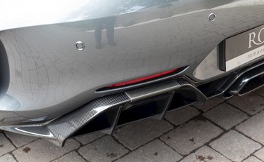 Mercedes-Benz Amg GT GT R 32