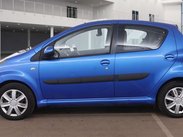 Toyota Aygo 1.0 Aygo Blue VVT-i Semi-Auto 5dr 12