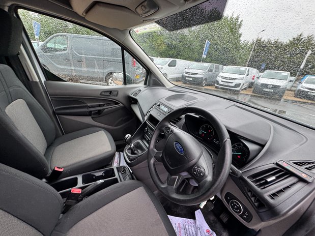 Ford Transit Connect SWB L1H1 [SOLD SM] Low Roof 200 Leader Sensors EURO 6 19