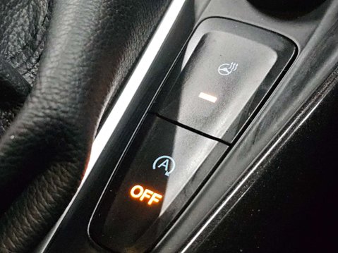 Ford Focus 1.0 Titanium 5dr 69