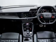 Audi RS3 2.5 TFSI Carbon Vorsprung Saloon 4dr Petrol S Tronic quattro Euro 6 (s/s) ( 23