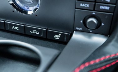 Aston Martin Vanquish S Ultimate 25