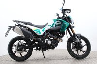 Benelli BKX 125 S 