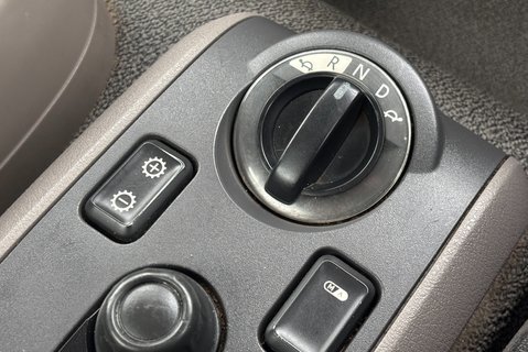 DAF LF LF 210 FA 14T with Fassi F85 Crane 35