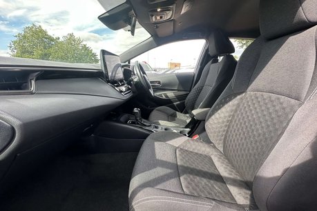 Toyota Corolla 2.0 VVT-h Icon Hatchback 5dr Petrol Hybrid CVT Euro 6 (s/s) (196 ps) 22