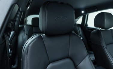 Porsche Macan GTS 15