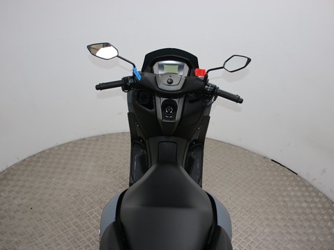 Yamaha Nmax 125 GPD125-A ABS 14