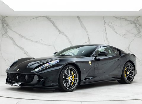 Ferrari 812 Superfast 6