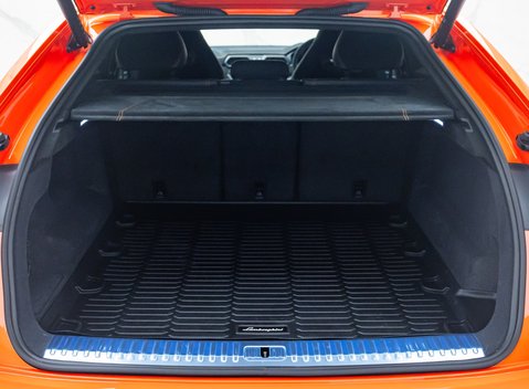 Lamborghini Urus PERFORMANTE 54