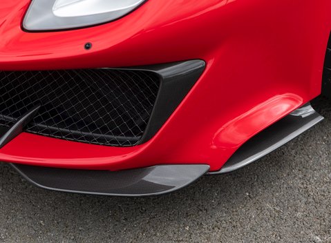 Ferrari 488 Pista 24