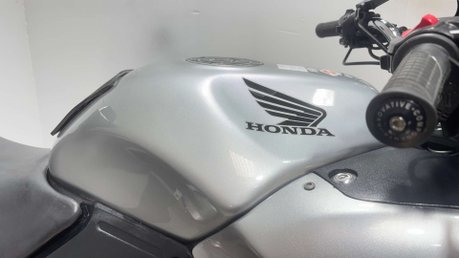 Honda NT650V Deauville 650 2005 ONLY 11K MOT CLEAN EXAMPLE 650CC COMMUTER TOURER BIKE 11