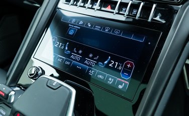 Lamborghini Urus S 22