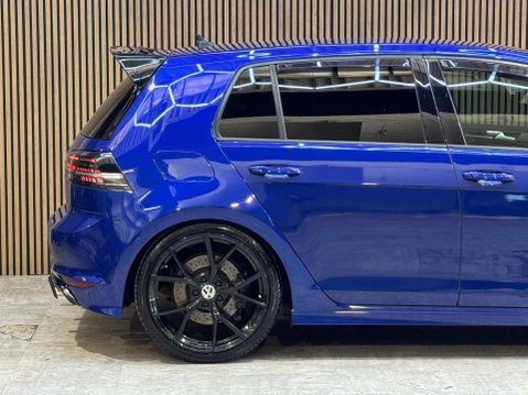 Volkswagen Golf 2.0 Golf R DSG 4WD 5dr 16